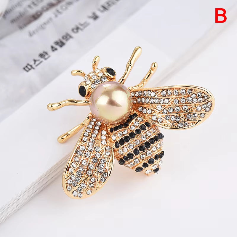 1PC Korean Rhinestone Cat Pendant Brooches for Women Alloy Animal Pins Fashion Crystal Corsage Everyday Accessories