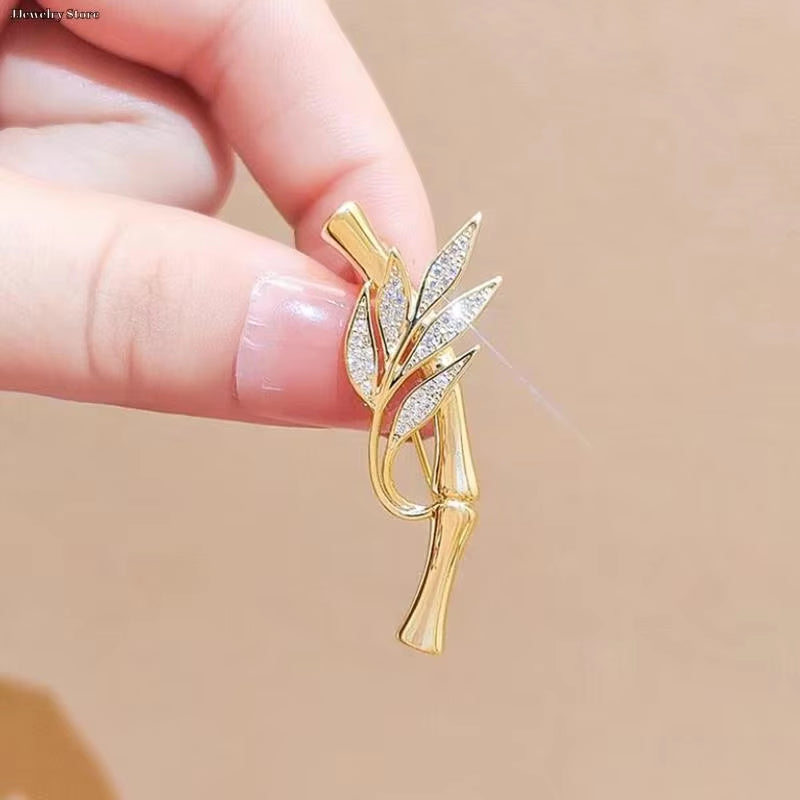 1PC Korean Rhinestone Cat Pendant Brooches for Women Alloy Animal Pins Fashion Crystal Corsage Everyday Accessories